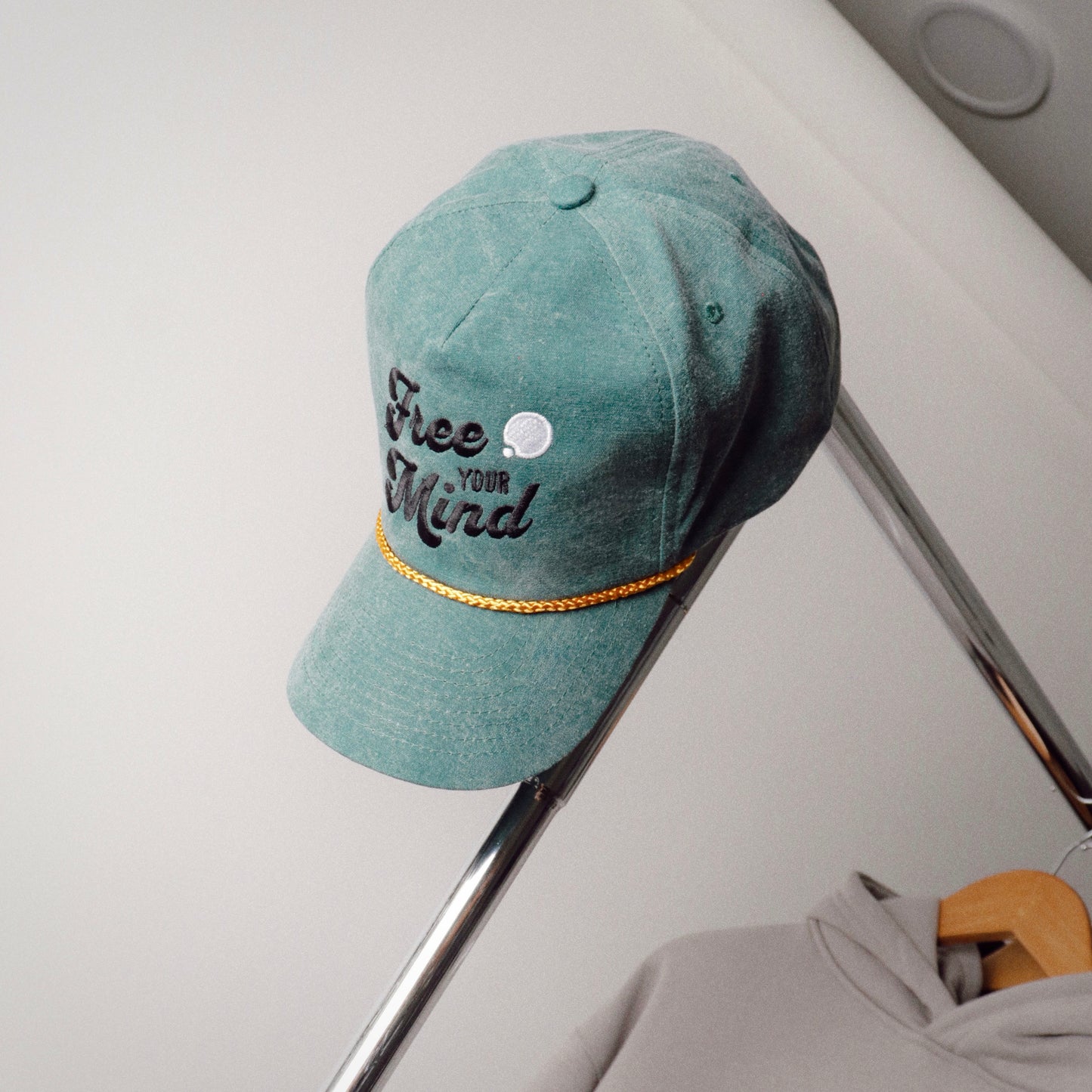 Free Your Mind Retro Hat (Moss Green)