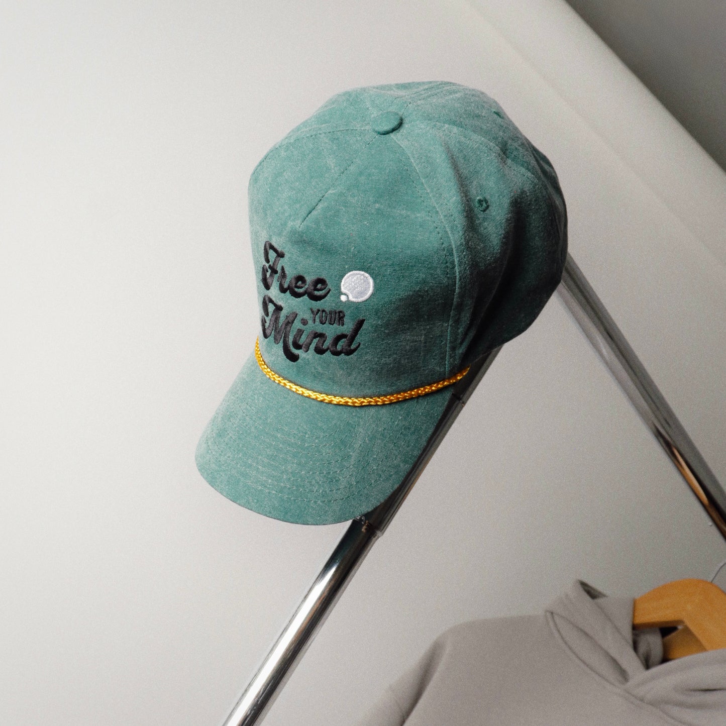 Free Your Mind Retro Hat (Moss Green)